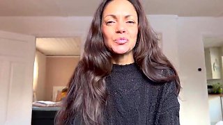 Super-steamy cougar with extraordinaire inborn udders rail and takes the jizm in her throat after a ass job