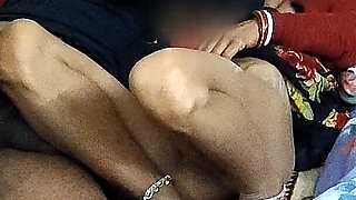 Desi Real Homemade Romantic Couple. Desi Indian Romantic Couples XXX Video in Hindi