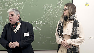 From the blackboard to the desk: The student Atucha resolves his differences with teacher Vanesa in the wildest way