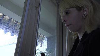 Feline's thick fur covering on its vulva region, numerical identifier 6199