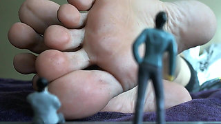Giantess Tiny Man POV Foot Ignore
