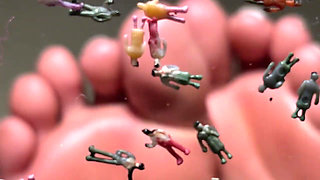 Pink Foxx Giantess Foot Play