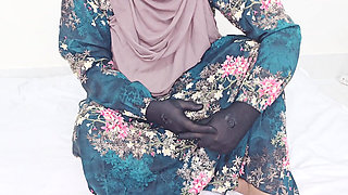 Viral Video of an Expatriate's Wife's Extramarital Affair