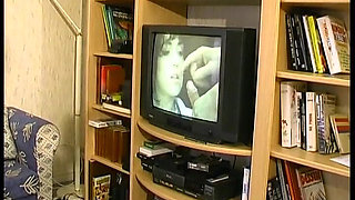 A Well-groomed Blackette Offers Her Pussy to a Perverse Old Man!