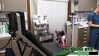 Nurse Tyler Lynn Sounds Dr Canada