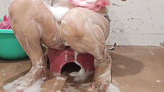 Priya Bhabi Hot Bathing Show