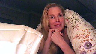 Amazing blonde german webcam milf high heel masturbation