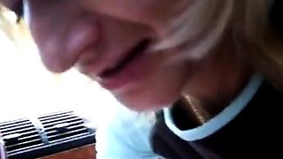 Russian Amateur Luda Sucks in the Car