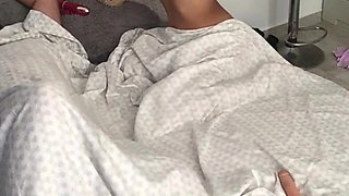 I'M DOING A VS MY GIRLFRIEND AND MY EX - Big ass