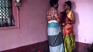 Soteli beti ko itna chod ki wo rone lgi hardcore sex