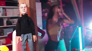 Magnificent Olivia Sparkle and Mini Mitzix at oral clip