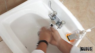 Posh tart unbelievable X-rated video