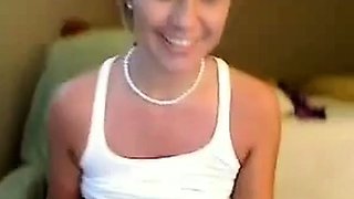 Sexy Amateur MILF Pussy Play on Webcam