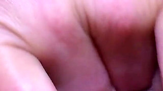 Solo casting and she is there - Mature woman with glasses likes to show her pussy