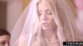 Pearl Necklace Stays On As A Blonde Beauty Rides A Thick Black Cock Hard