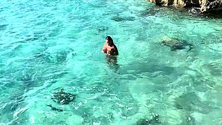 Monika Fox Stopped A Tour Bus To Swim Naked In The Caribbean