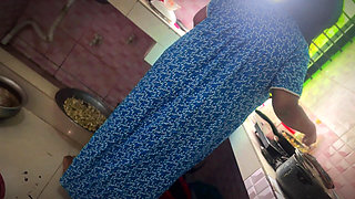 Indian Desi Hot Aunty Fucked by Neighbor Guy When She Was Cooking in Kitchen in Morning While Uncle Not at Home