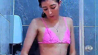 I Dance in the Shower and I Get Hot I Want You to Fuck Me Now