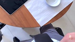 Big-Butt Hentai Girlfriend Blowjob