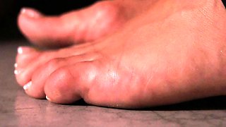 Cfnm femdom fetish hottie