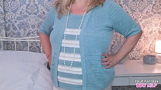 Mature BBW Wife Vintage Bra Homemade Cheating - Big Natural Tits MILF & Aunt Amateur Slut