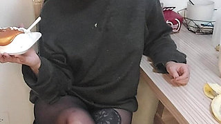 I Fill My Stomach with Food