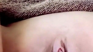 Ceci's tits after bathing for her followers