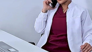 Mariana's Anatomy Chapter Iii: the Surgeon Puts His Cock in My Bathroom During the Night Shift - Mariana Martix & Max Betancur