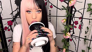 Close up with teen blonde sex doll rubbing her cunt
