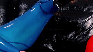 Latex anal pussy play and squirt