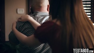 Pregnant petite eighteen years old got laid by stepdad