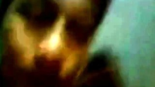 Indonesian Babe Gives Amateur Blowjob