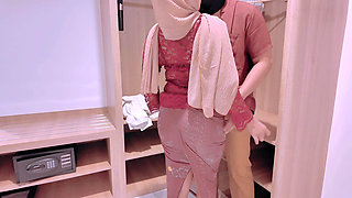 Red Kebaya Village Girl Becomes Mistress of Married Man