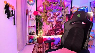 Brunette amateur homemade webcam ass