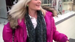 Chick Used In Public Toilet