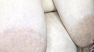 Pussy Rubbing N Cumming