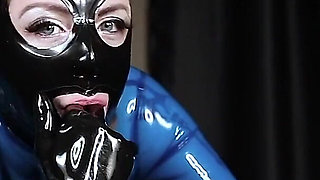 Cristal Kinky Transparant Blue Rubber Doll Milkingtable Blowjob and Handjob
