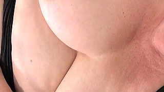 Vibrating Wand in Tights