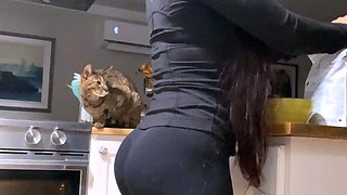Hot amateur webcam teen masturbates for their fans