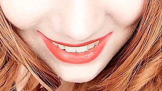 Scarlet Shrinks You! (wmv)