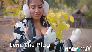 Arab COUGAR with a hefty butt Lena The Ass-plug solo striptease outdoor