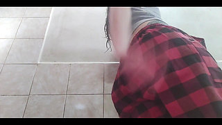 A rich compilation of silent, noisy and wet farts