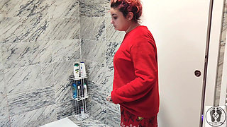 Pee Golden Shower Myself on My Face Before a Regular Shower