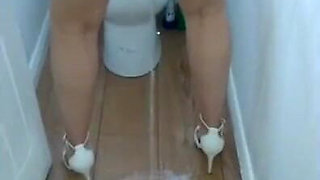 Compilation housewife pee