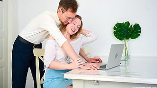 Club Sweethearts - long hair scene