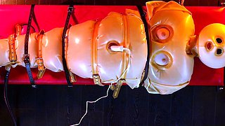Amateur CDin latex dildoing