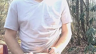 Outdoor Sucking Leafs to Anal Pumping on the Car Rough and Hard